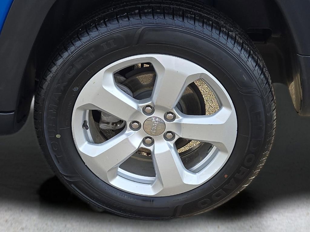 Used 2019 Jeep Compass Latitude image 9