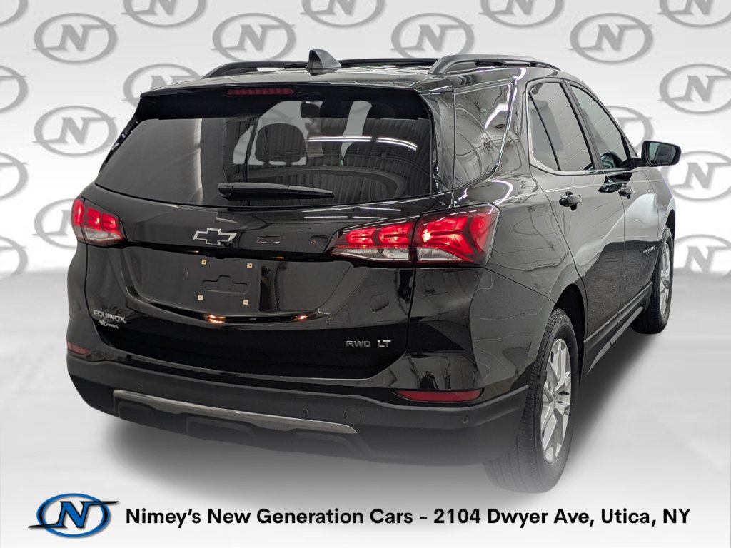 Used 2022 Chevrolet Equinox LT AWD/4WD image 2