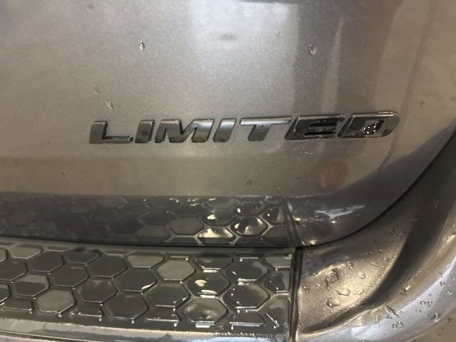 Used 2016 Dodge Durango Limited w/ Premium Group image 7