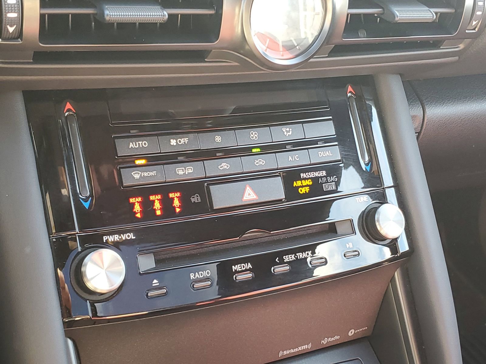 Used 2025 Lexus IS 350 F Sport w/ Navigation Package image 29