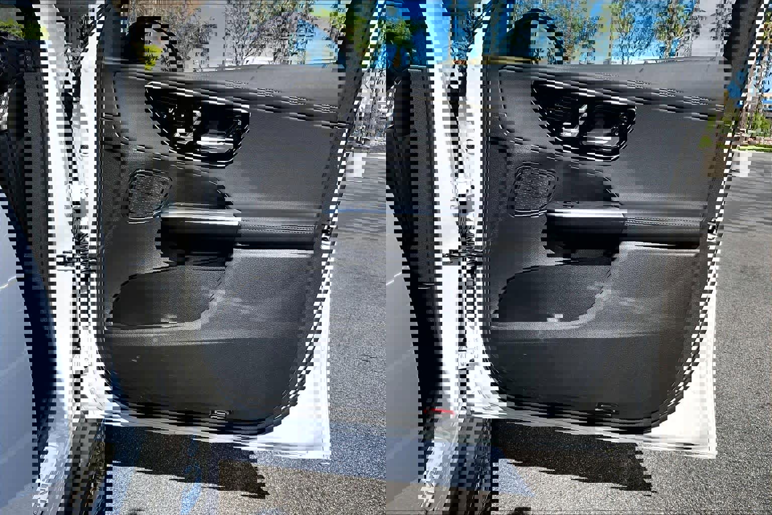 Used 2025 Mercedes-Benz GLC 43 AMG 4MATIC image 21