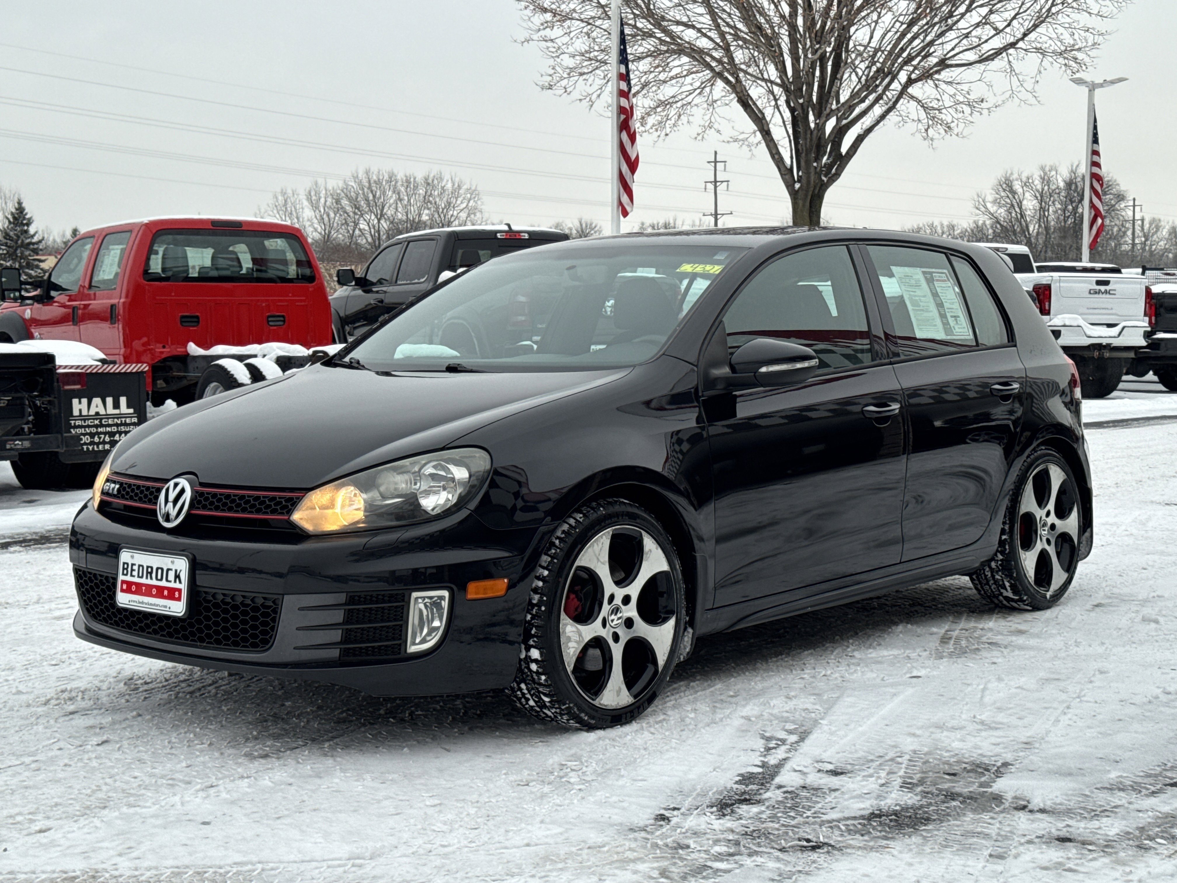 Used 2012 Volkswagen GTI 4-Door image 3