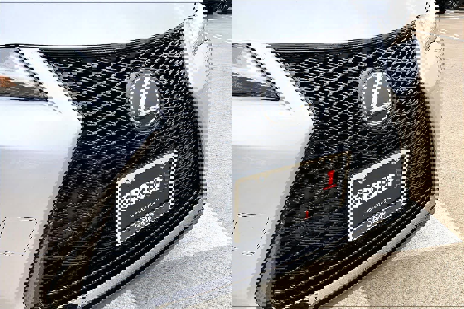 Used 2025 Lexus UX 300h FWD image 30