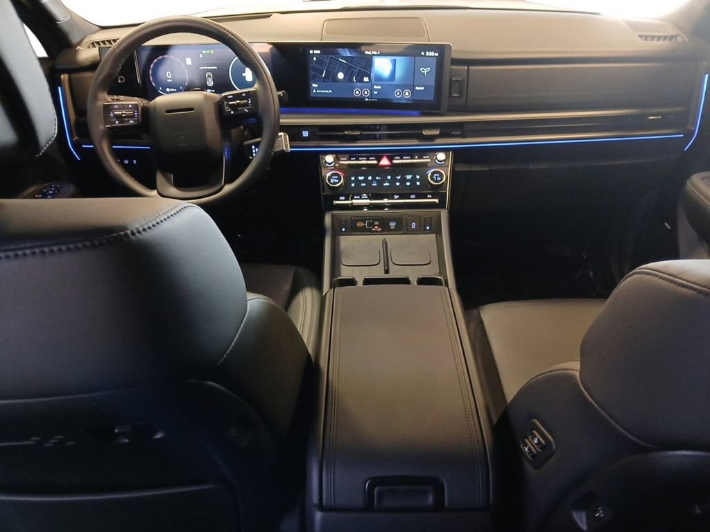 Used 2025 Hyundai Santa Fe Calligraphy FWD image 10