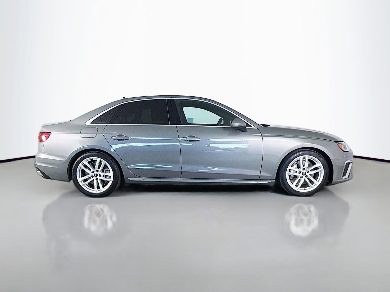 Used 2023 Audi A4 2.0T Premium Plus AWD/4WD image 8