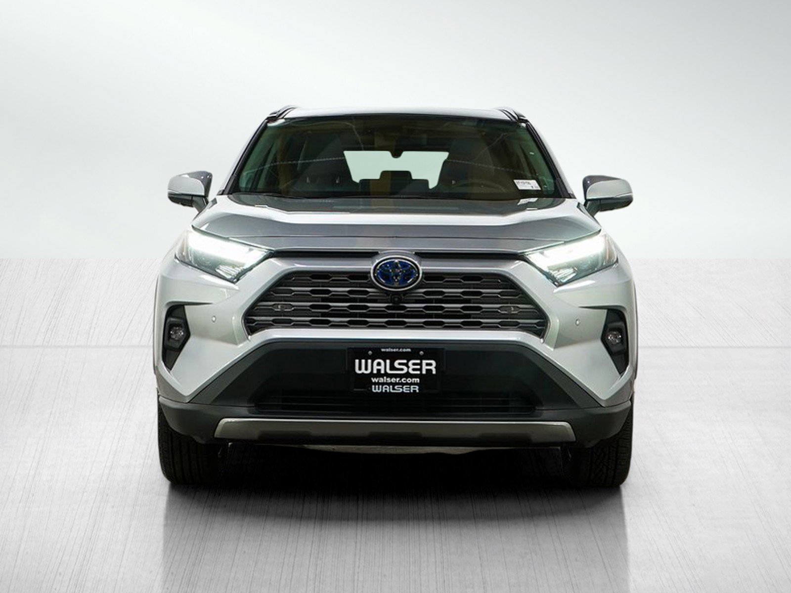 Used 2023 Toyota RAV4 Limited AWD/4WD image 8