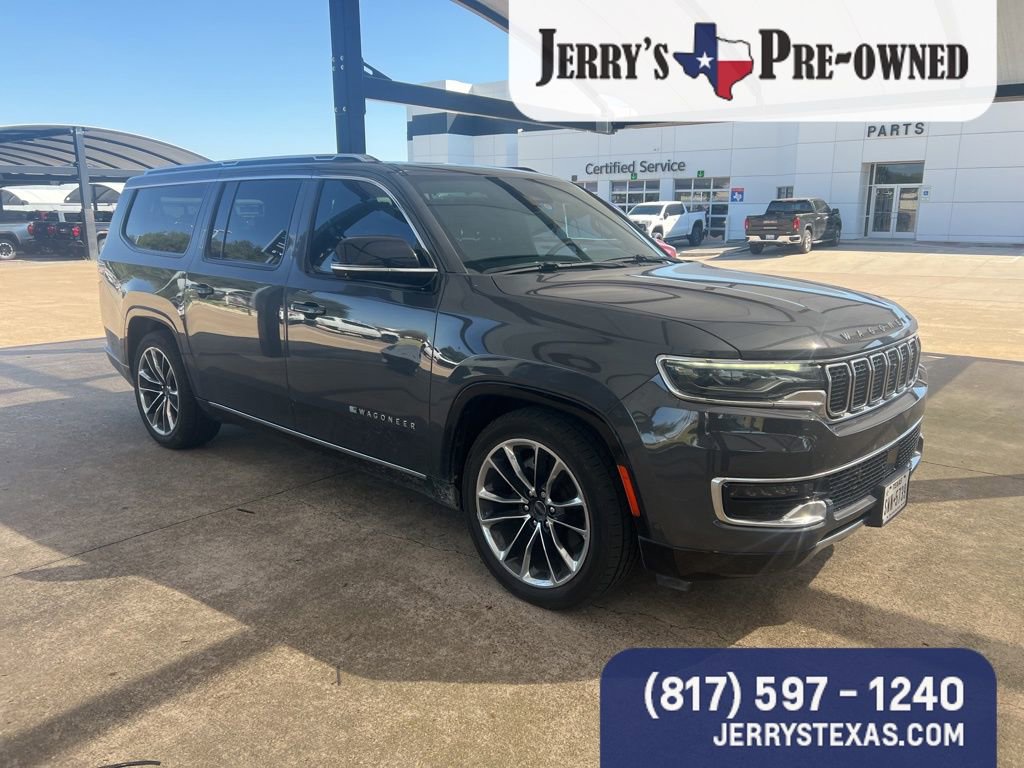 Used 2023 Jeep Wagoneer L Series III w/ Premium Group I image 2