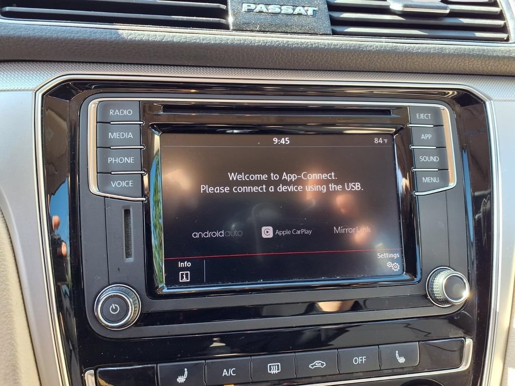 Used 2019 Volkswagen Passat 2.0T Wolfsburg w/ Wheels & Sunroof Package FWD image 15