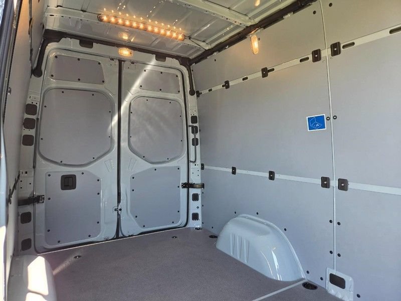 New 2026 Mercedes-Benz Sprinter 2500 image 5