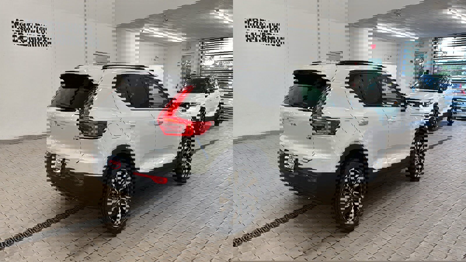 New 2026 Volvo XC40 B5 Ultra w/ Protection Package Premier image 5