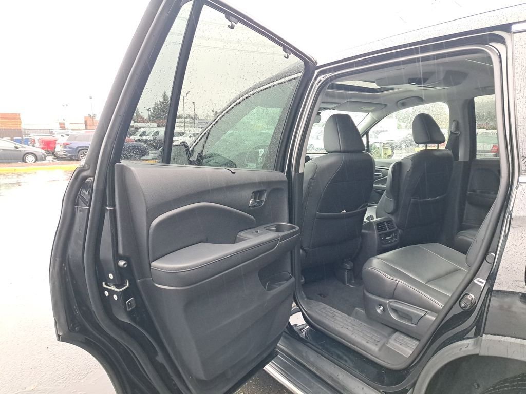 Used 2019 Honda Pilot Elite image 13