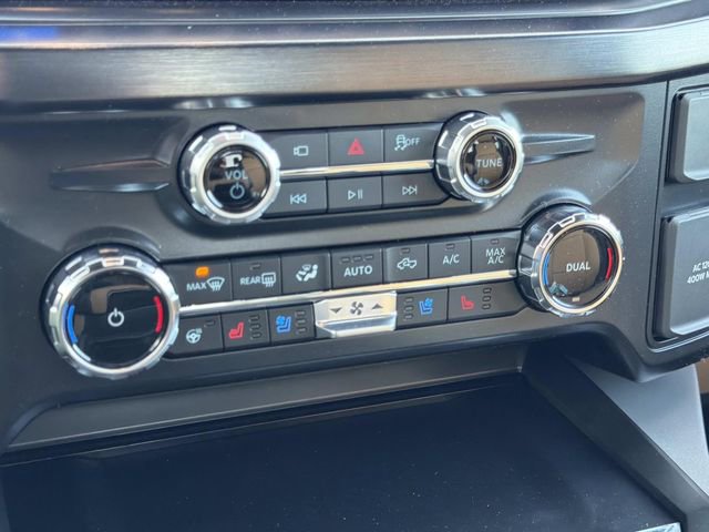 New 2026 Ford F250 Lariat w/ Black Appearance Package image 34