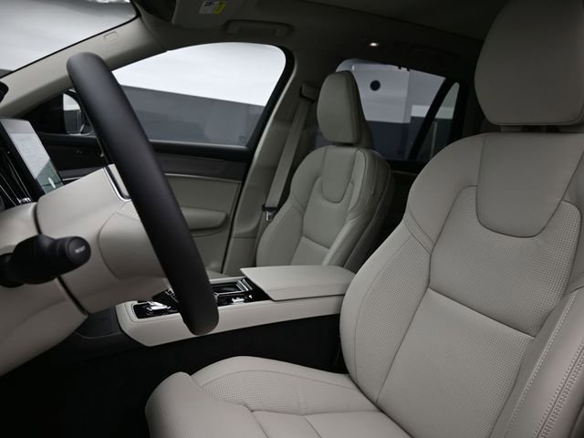 New 2026 Volvo XC90 B6 Ultra w/ Protection Package Premier image 9