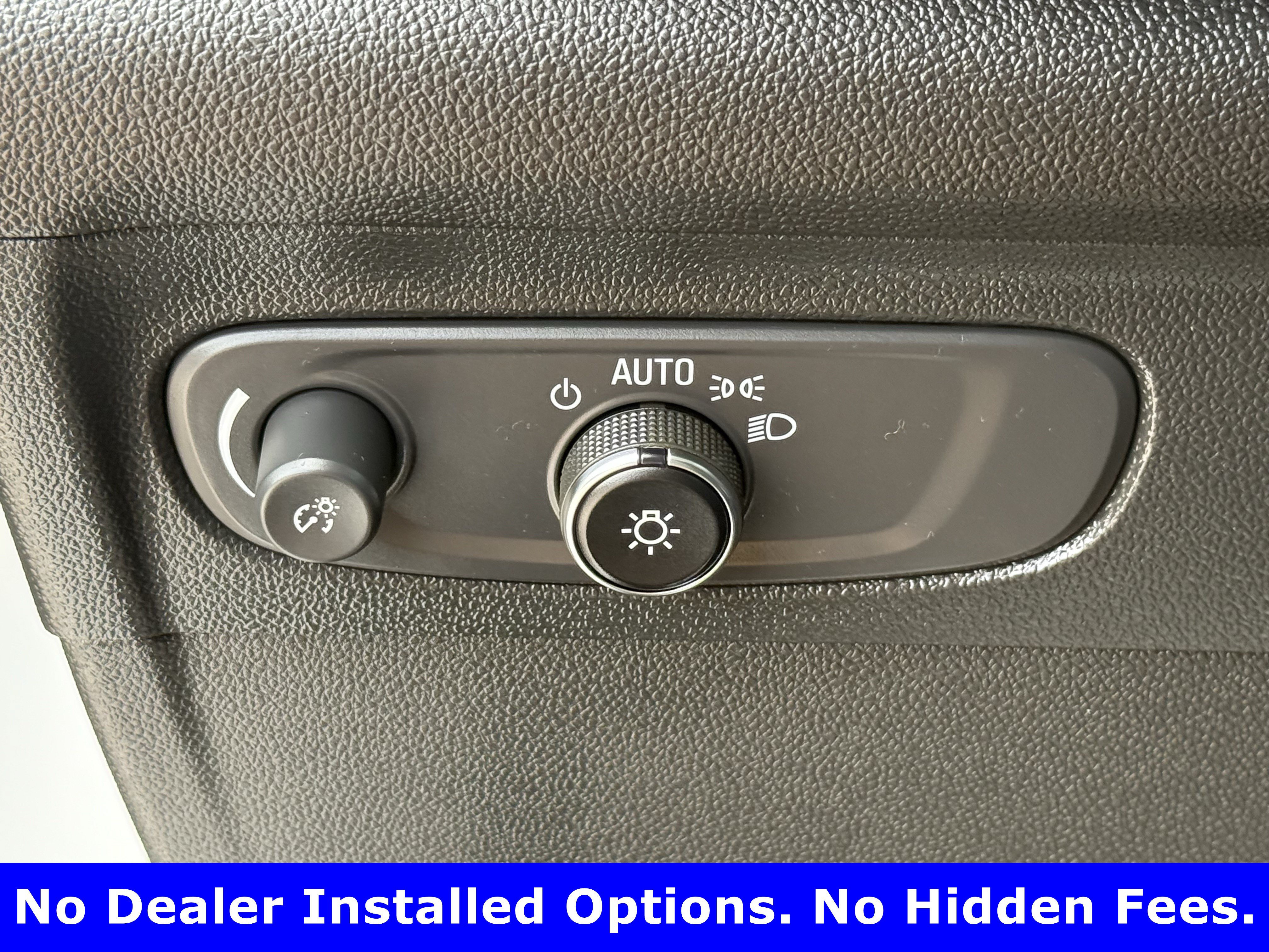 Used 2023 Buick Envision Essence FWD image 27