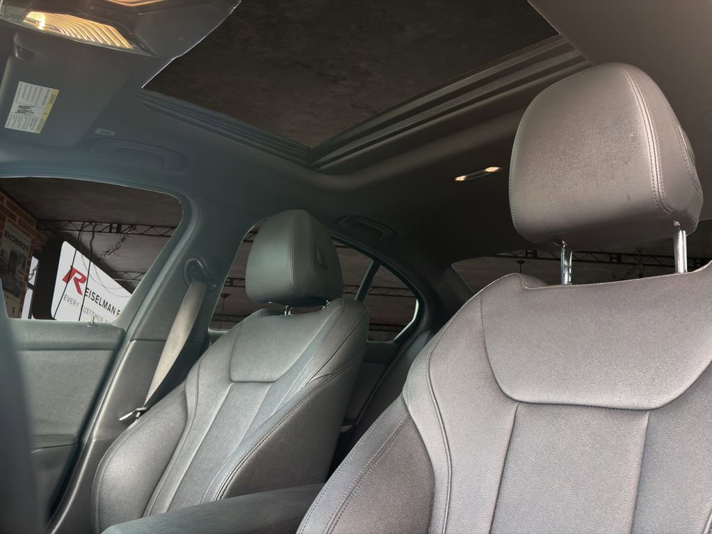 Used 2020 BMW 330i xDrive Sedan w/ Convenience Package image 16