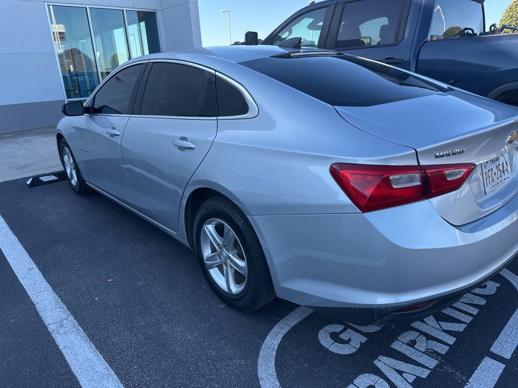 Used 2021 Chevrolet Malibu LS image 32