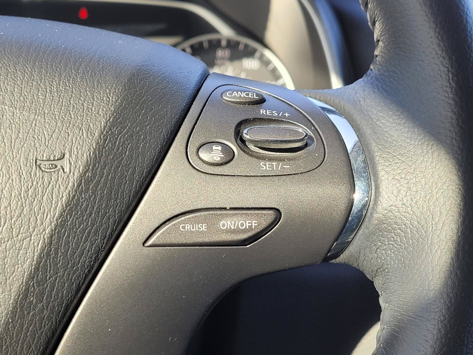 Used 2023 Nissan Murano SV w/ Cargo Package FWD image 8