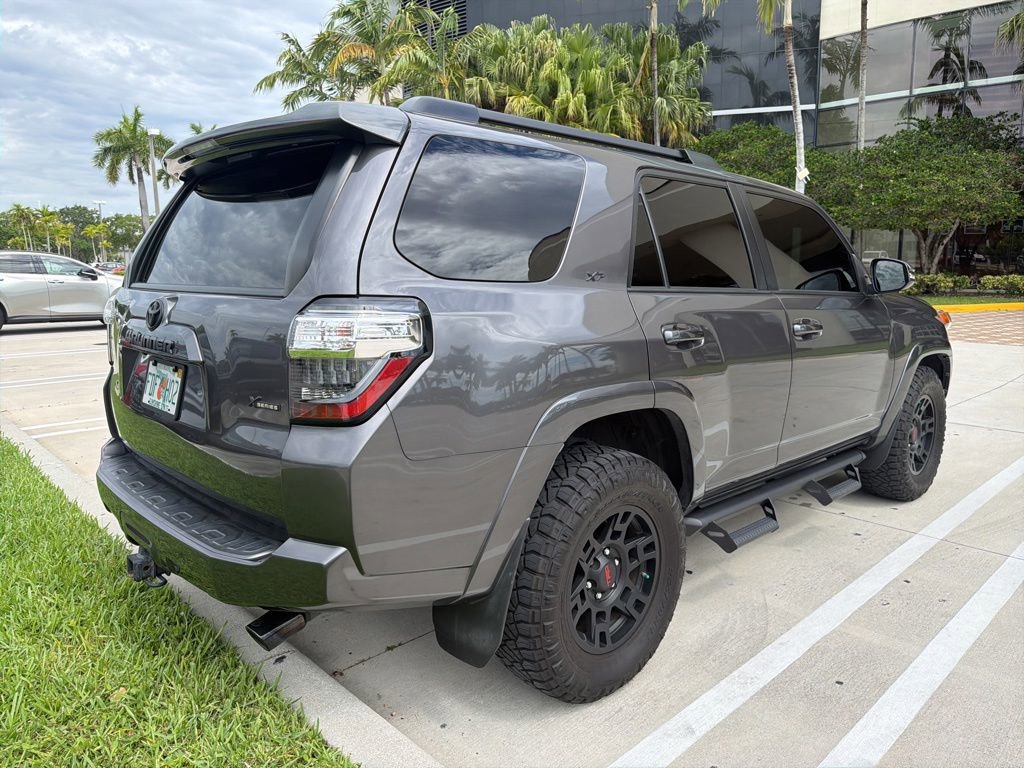 Used 2021 Toyota 4Runner SR5 Premium w/ Moonroof Package RWD image 10