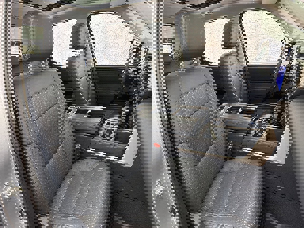 Used 2024 Toyota Tundra Limited image 54