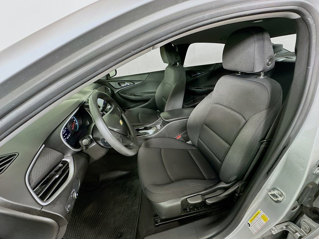 Used 2021 Chevrolet Malibu LS image 20