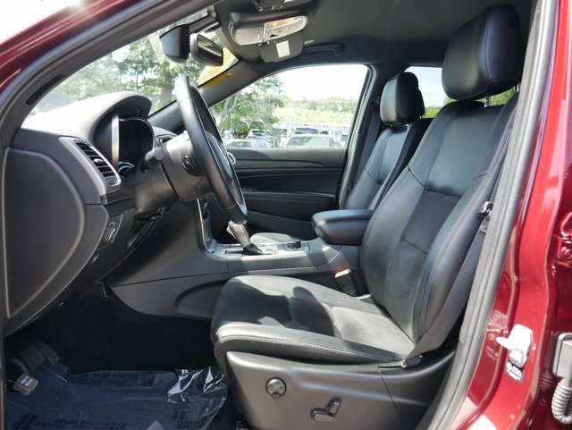 Used 2022 Jeep Grand Cherokee Laredo X image 14