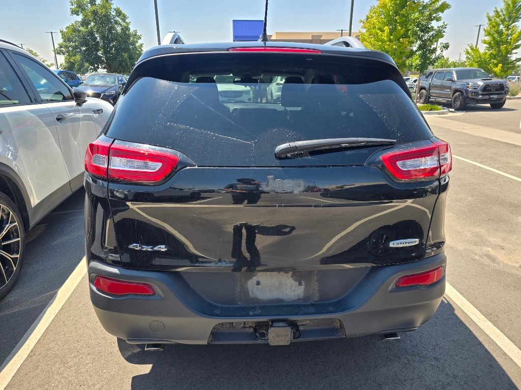 Used 2014 Jeep Cherokee Latitude w/ Cold Weather Group AWD/4WD image 15