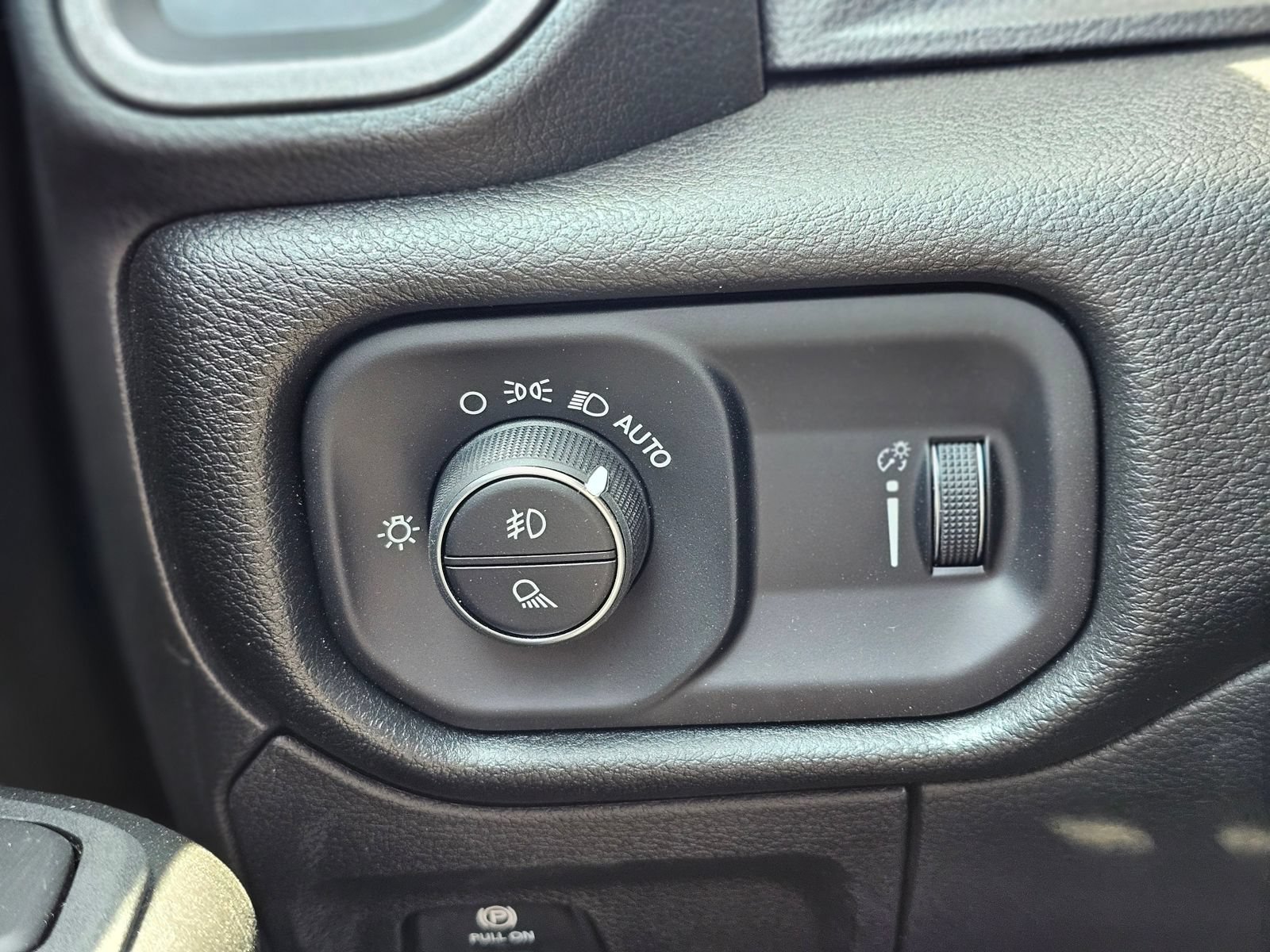 New 2026 RAM 1500 Warlock AWD/4WD image 19