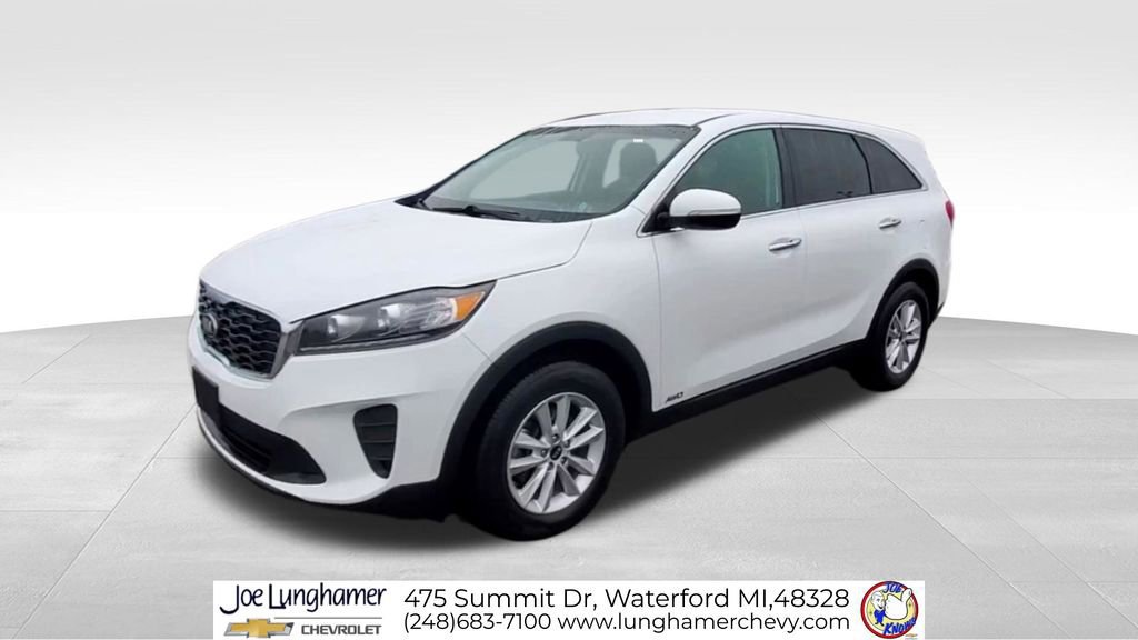 Used 2019 Kia Sorento LX image 4