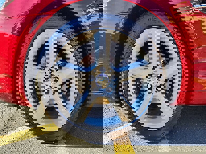 Used 2015 Mercedes-Benz SLK 250 w/ Premium Package image 28