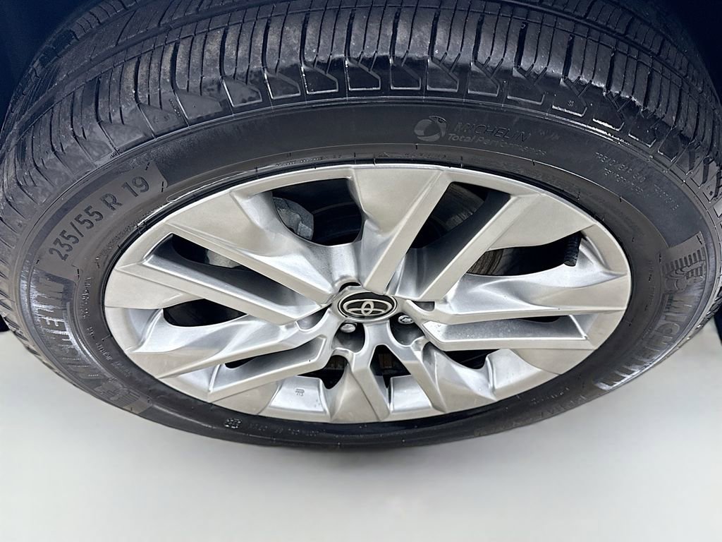 Used 2024 Toyota RAV4 Limited image 32