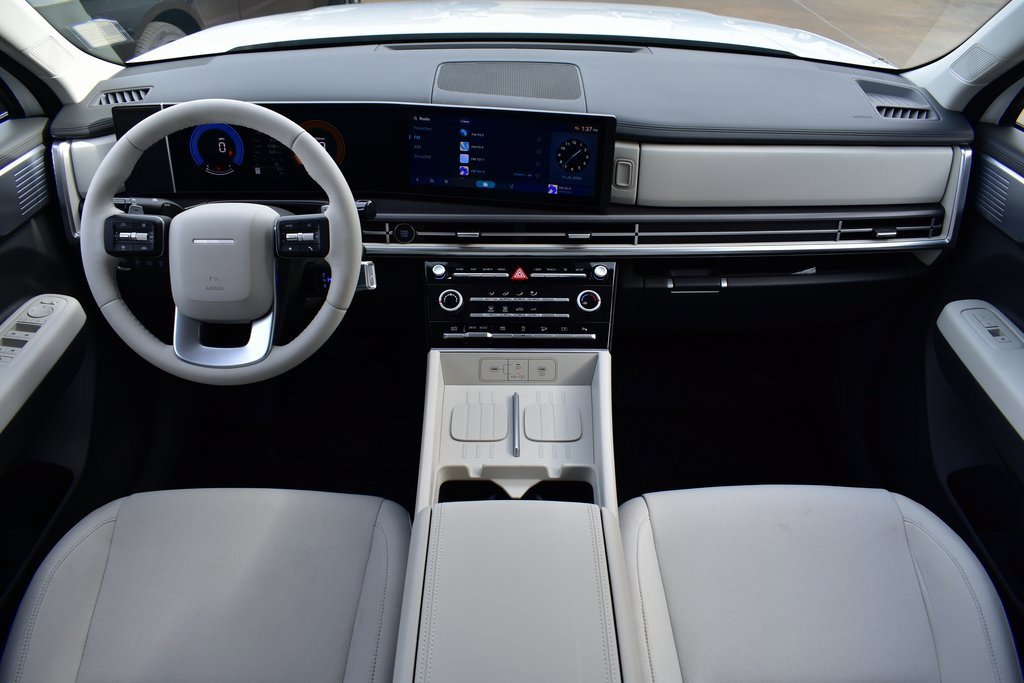 New 2026 Hyundai Santa Fe SE image 31