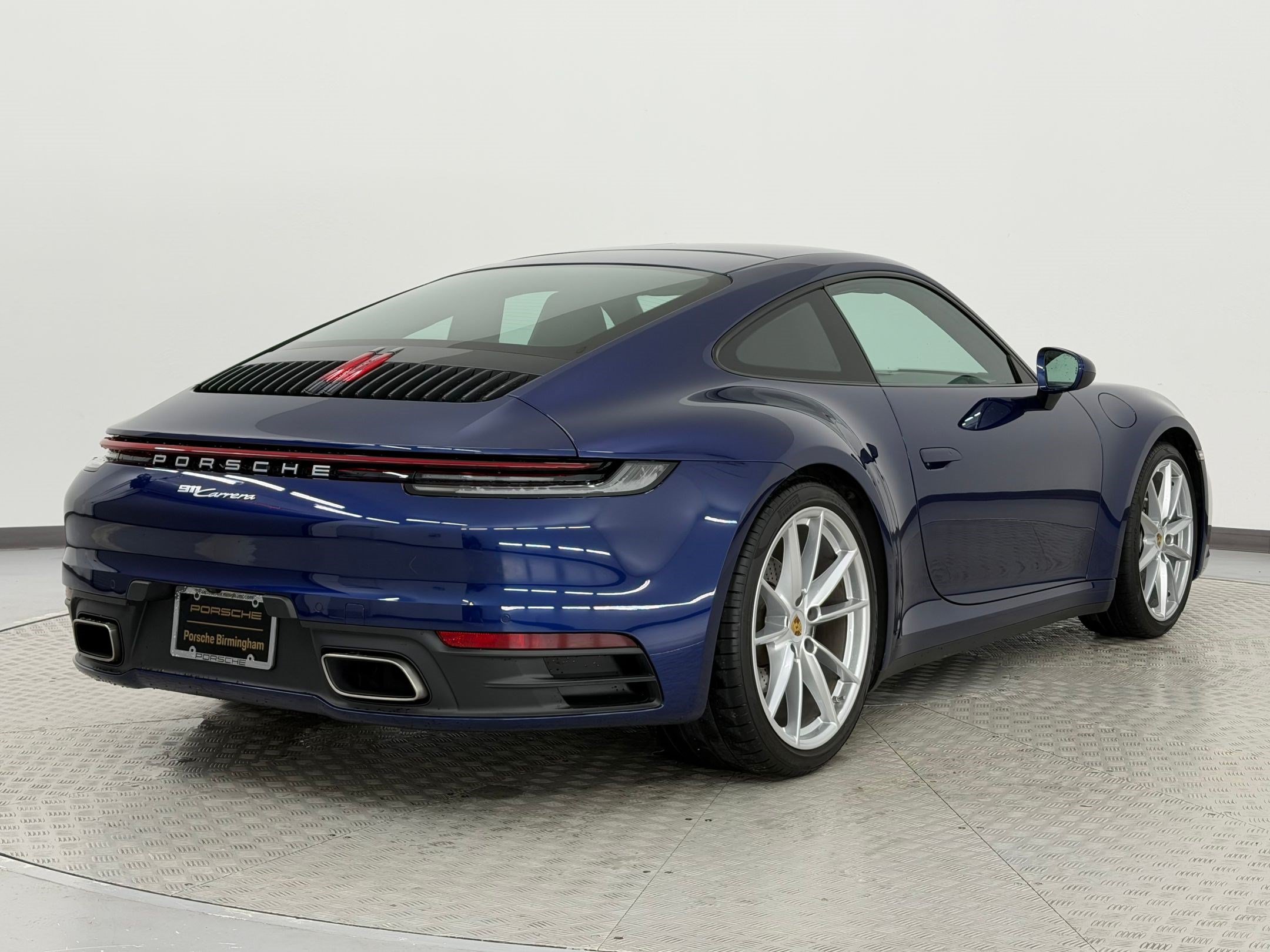 Certified 2020 Porsche 911 Carrera RWD image 9