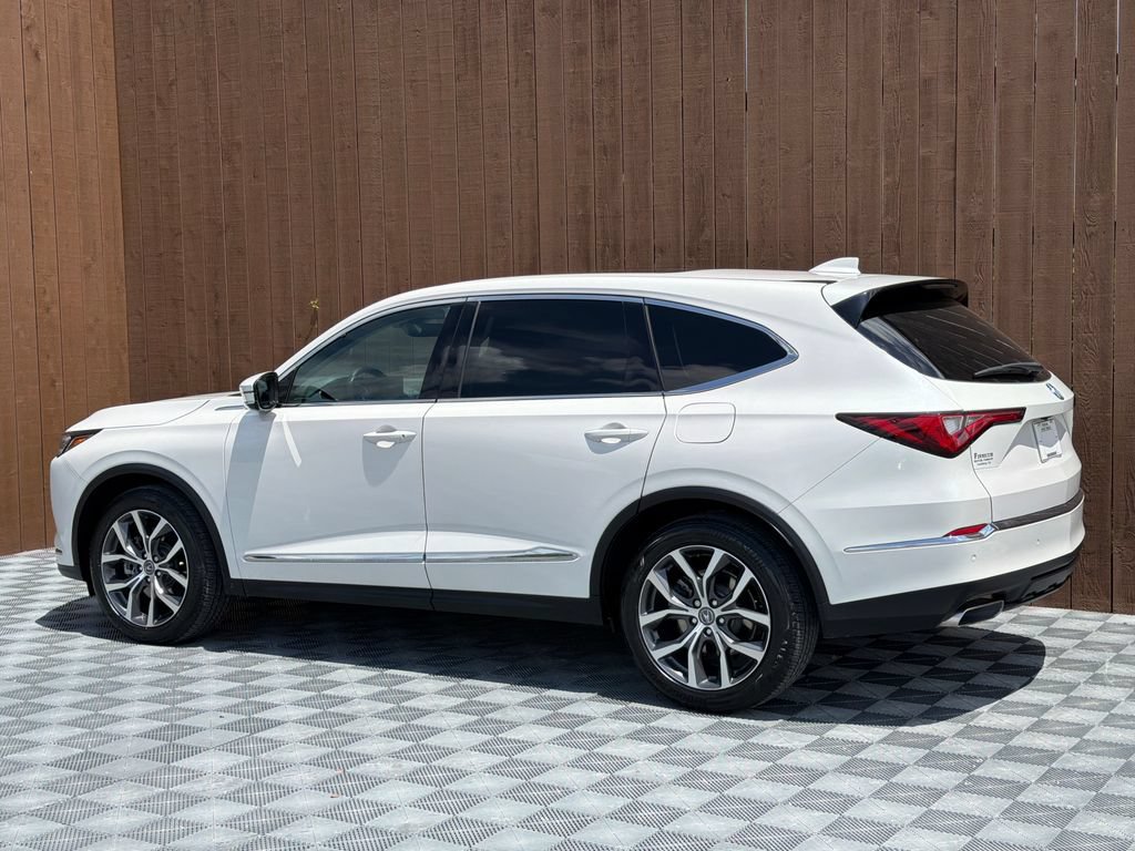 Used 2024 Acura MDX w/ Technology Package FWD image 16