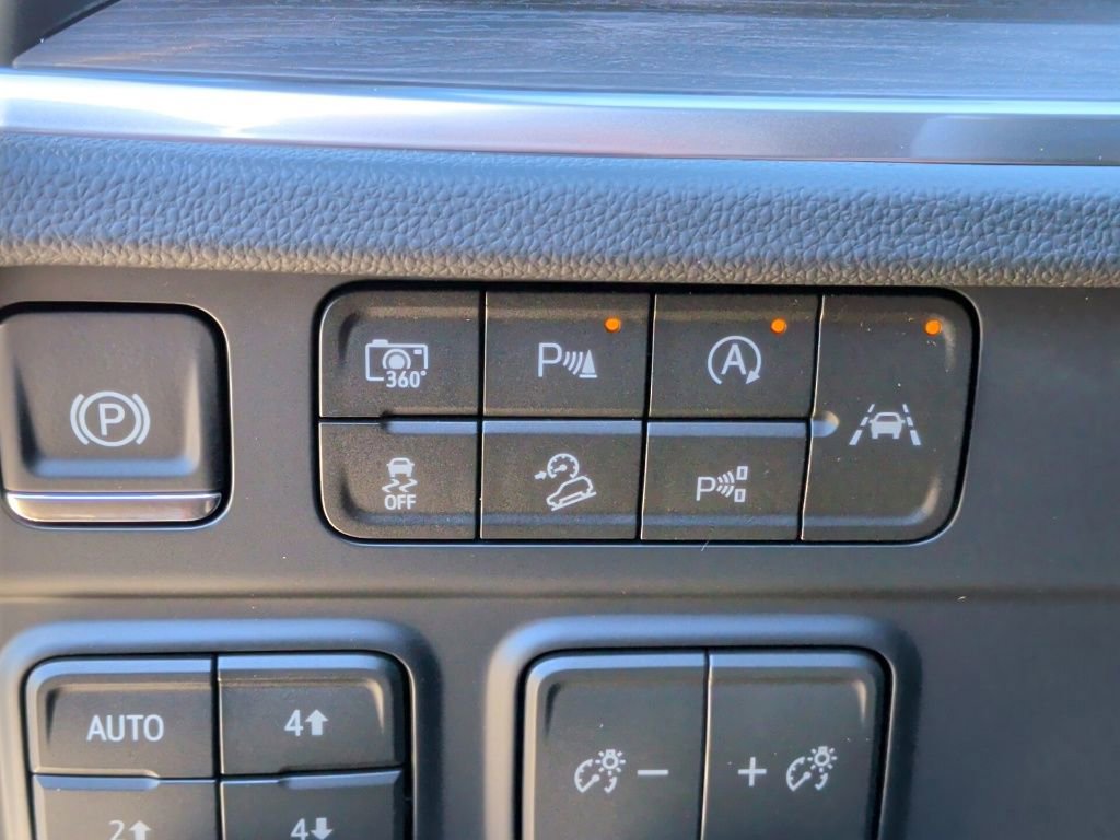 New 2026 Chevrolet Tahoe Z71 image 16