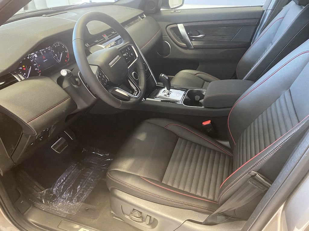 New 2023 Land Rover Discovery Sport S R-Dynamic image 9