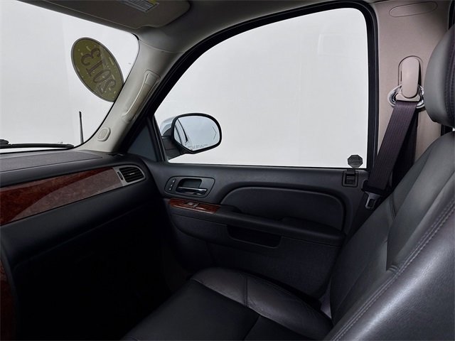 Used 2013 Chevrolet Avalanche LTZ image 25