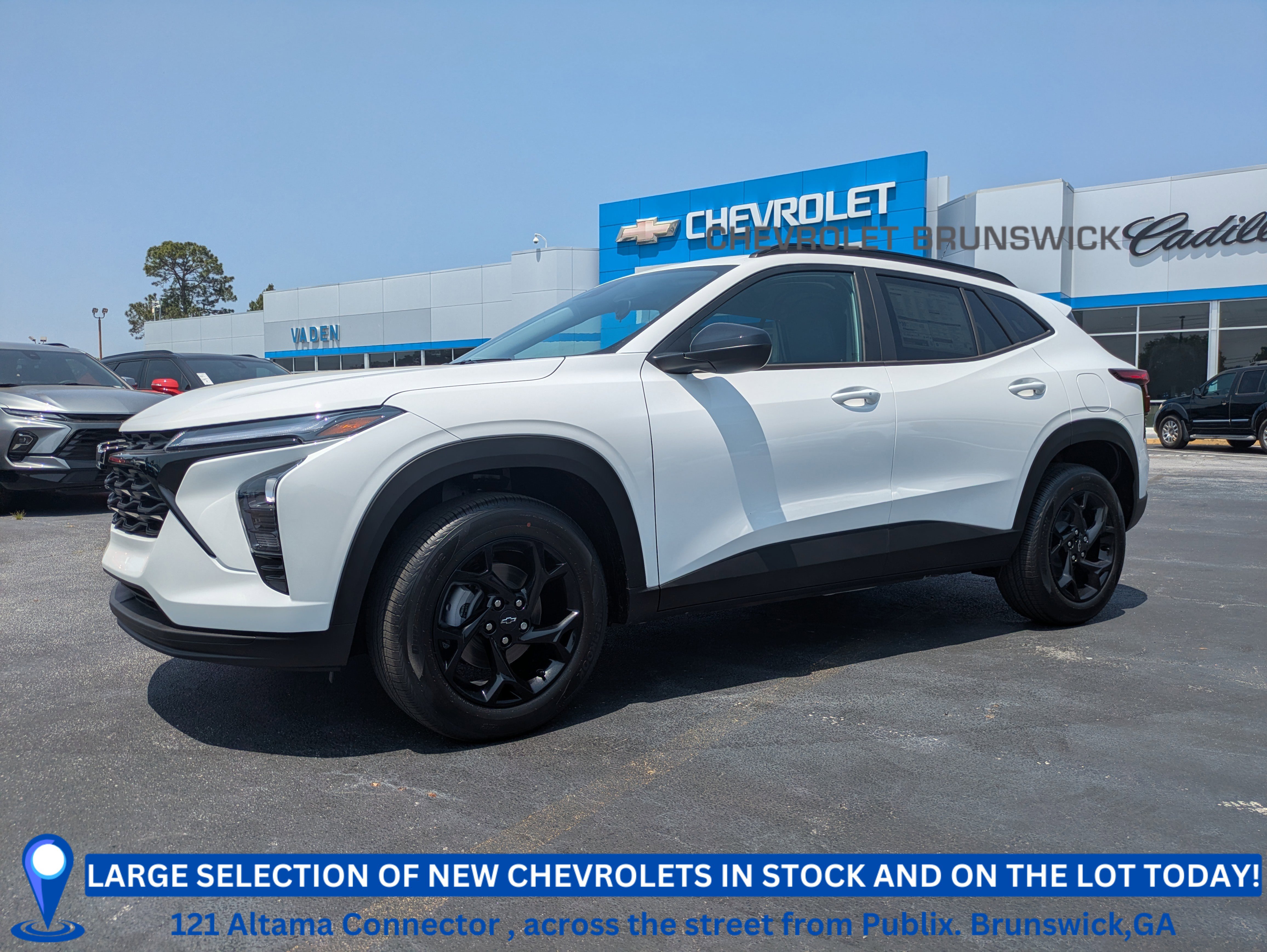 New 2026 Chevrolet Trax LT FWD image 1