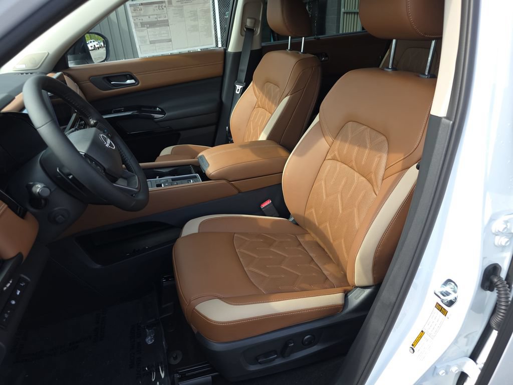 New 2026 Nissan Pathfinder Platinum FWD image 19