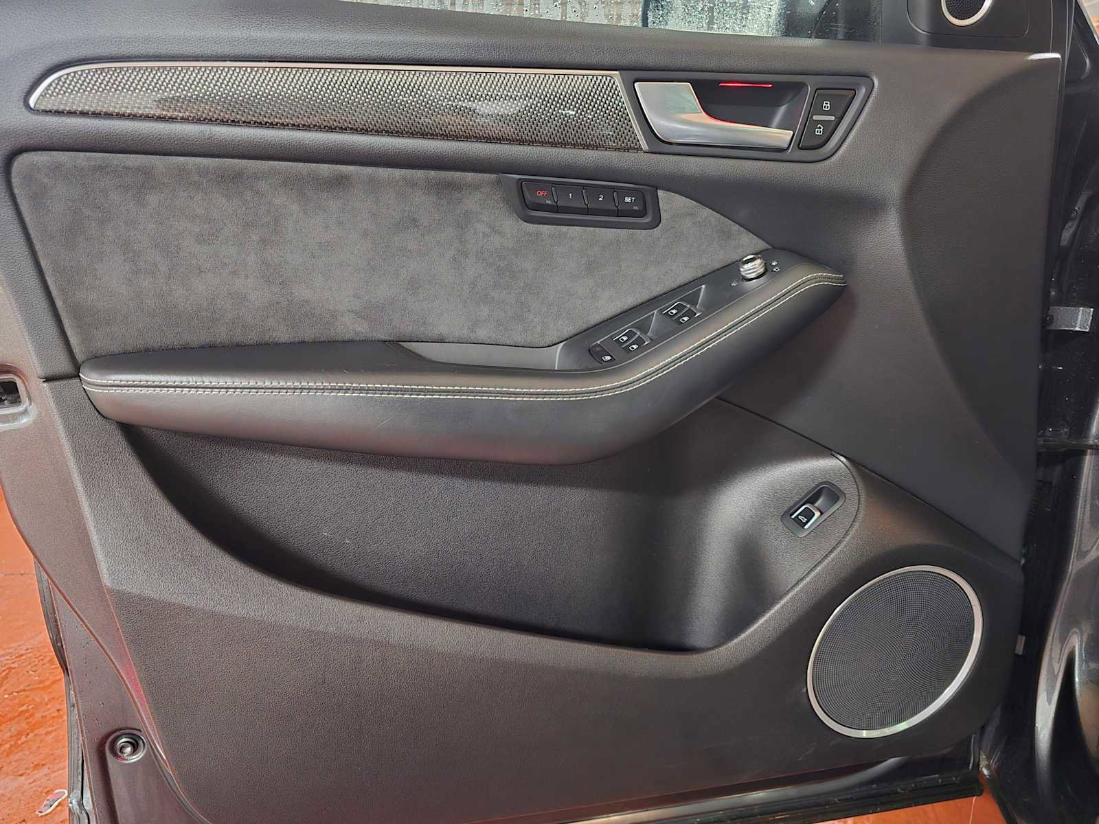 Used 2016 Audi SQ5 Premium Plus w/ Technology Package image 22