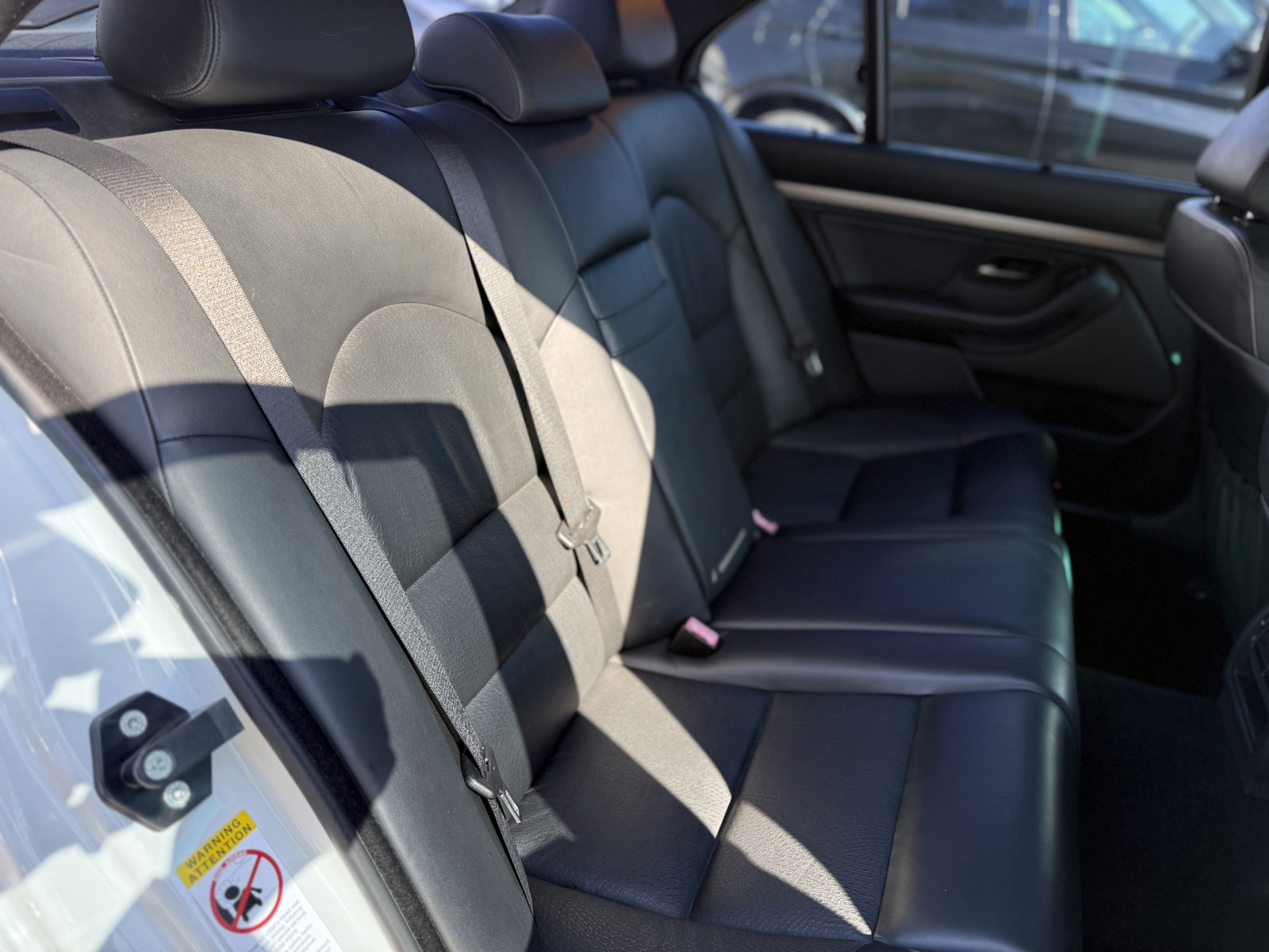 Used 2003 BMW M5 RWD image 40
