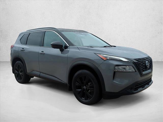 Used 2023 Nissan Rogue SV AWD/4WD image 3