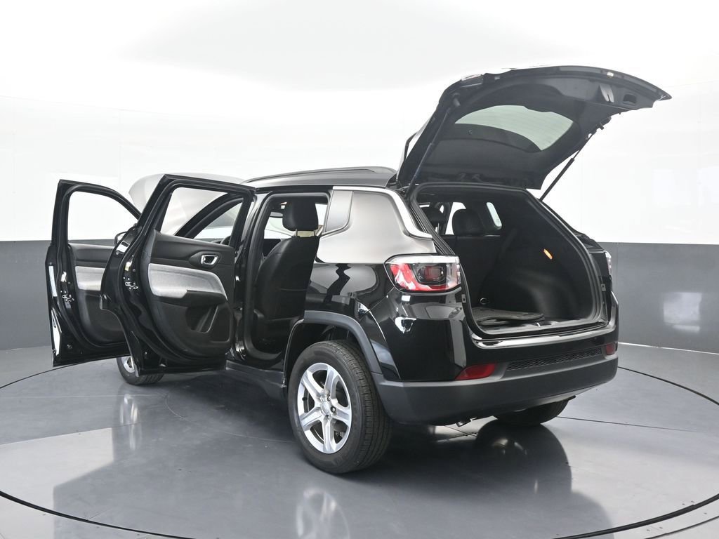 Used 2024 Jeep Compass Latitude image 72