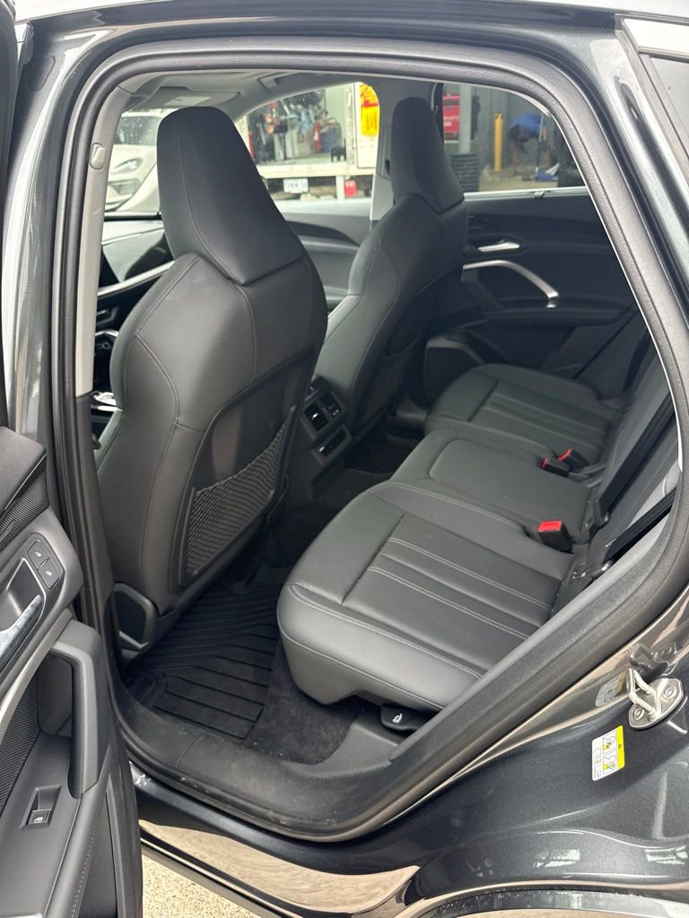 Used 2025 Audi Q5 Premium Plus w/ Premium Plus AWD/4WD image 11