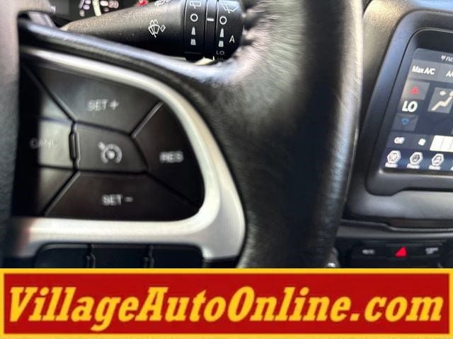 Used 2019 Jeep Renegade Latitude w/ Cold Weather Group AWD/4WD image 24