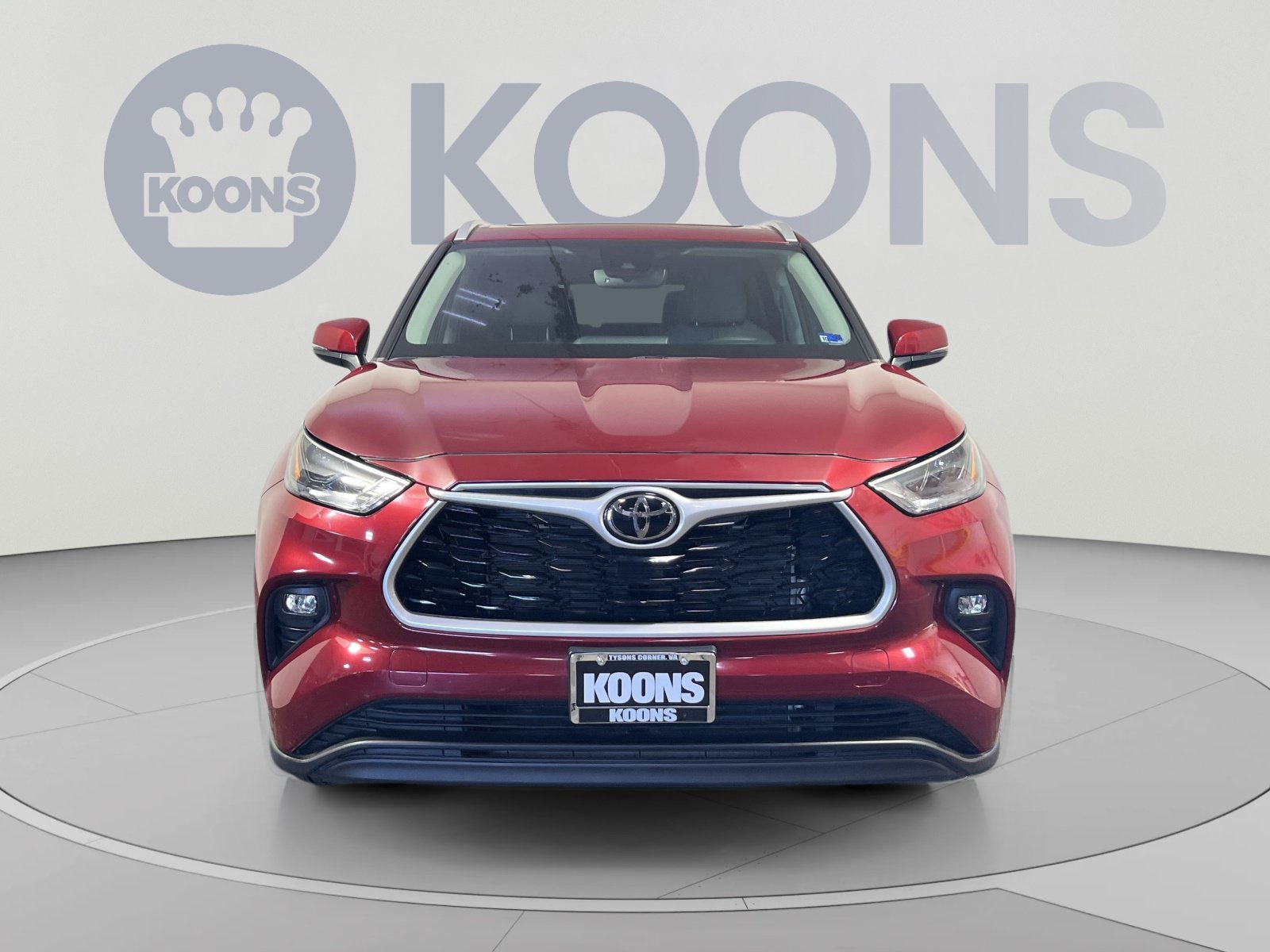 Used 2022 Toyota Highlander XLE AWD/4WD image 11
