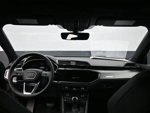 New 2025 Audi Q3 2.0T Premium image 10