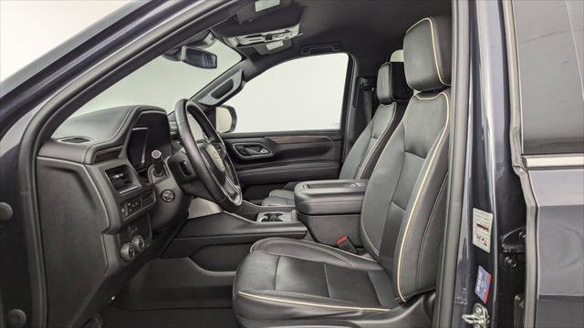 Used 2023 Chevrolet Suburban Premier image 14