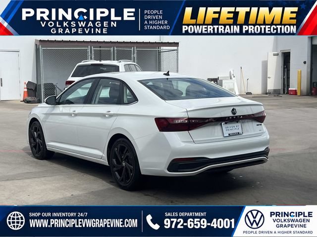 New 2027 Volkswagen Jetta SE FWD image 8