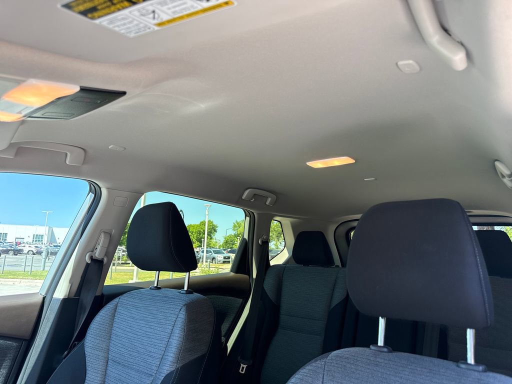 Used 2023 Nissan Rogue SV AWD/4WD image 30