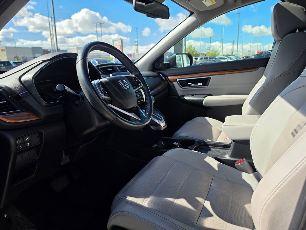 Used 2019 Honda CR-V Touring image 9